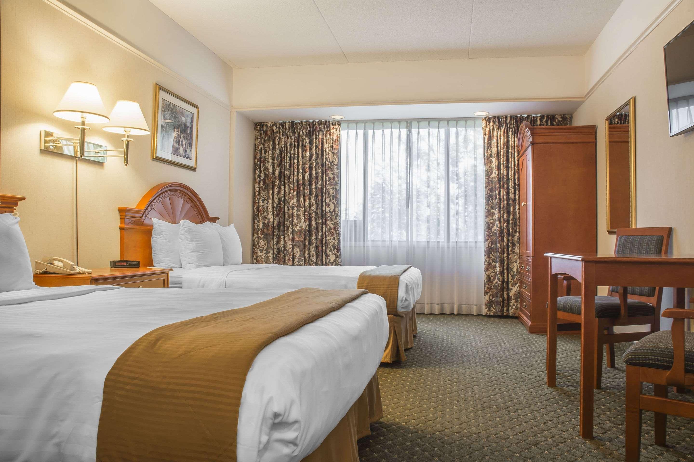 Clarion Hotel & Conference Centre Форт-Эри Экстерьер фото