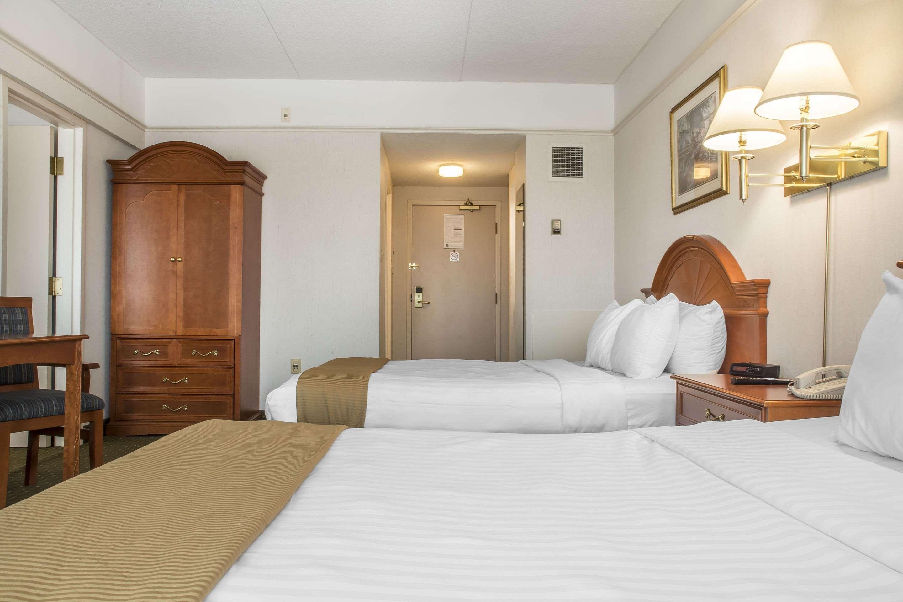 Clarion Hotel & Conference Centre Форт-Эри Экстерьер фото