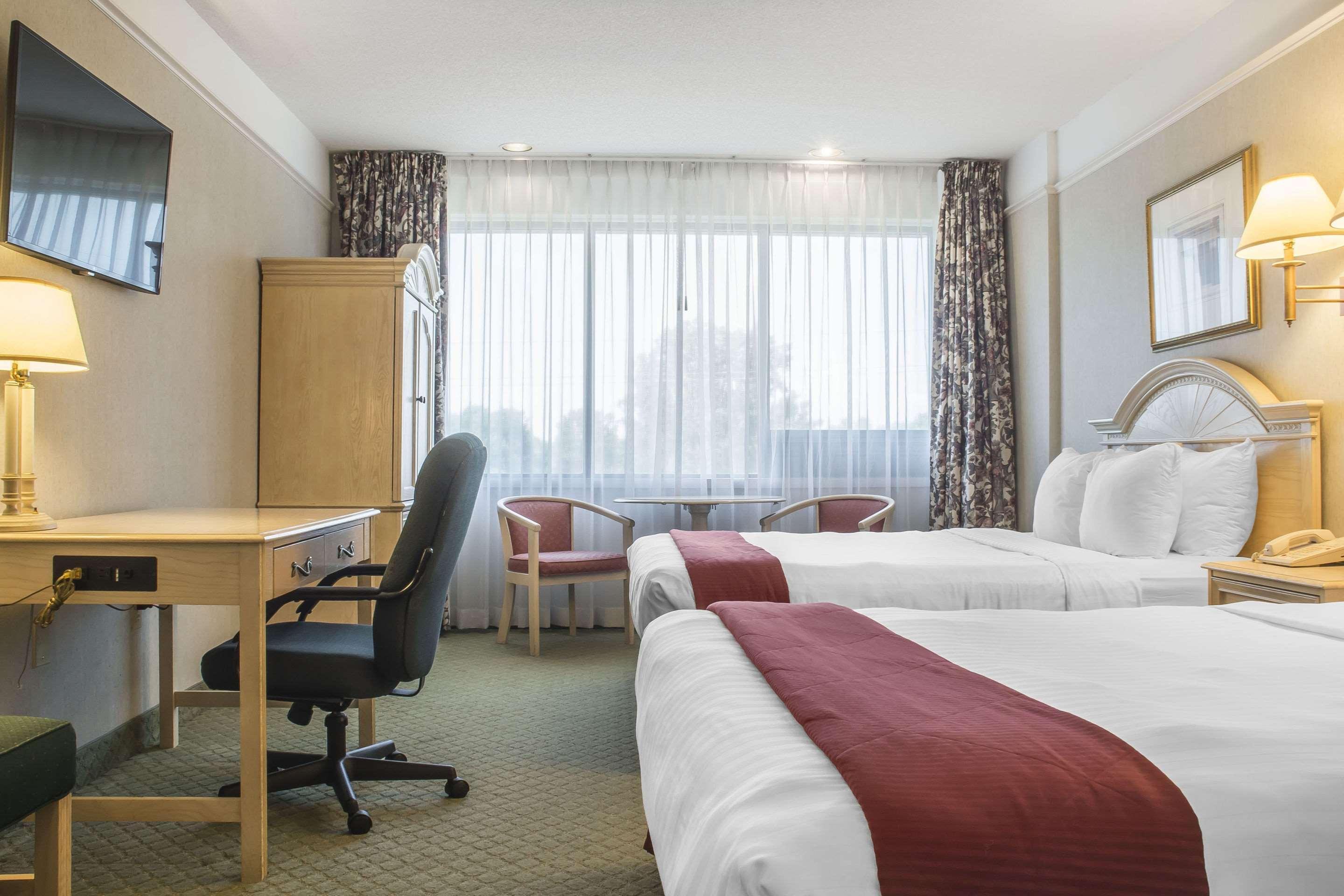 Clarion Hotel & Conference Centre Форт-Эри Экстерьер фото